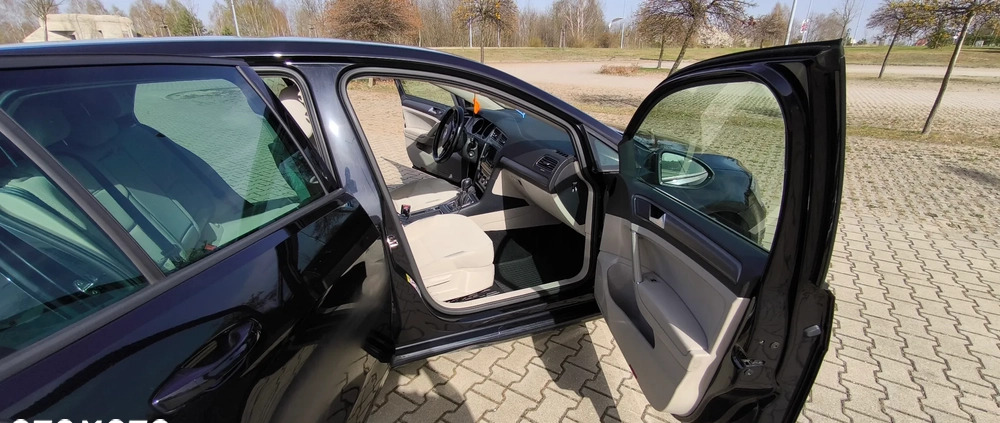 Volkswagen Golf cena 36500 przebieg: 111000, rok produkcji 2013 z Częstochowa małe 67